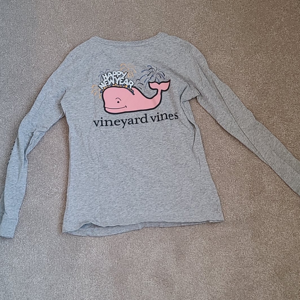 New years shirt Vineyard Vines